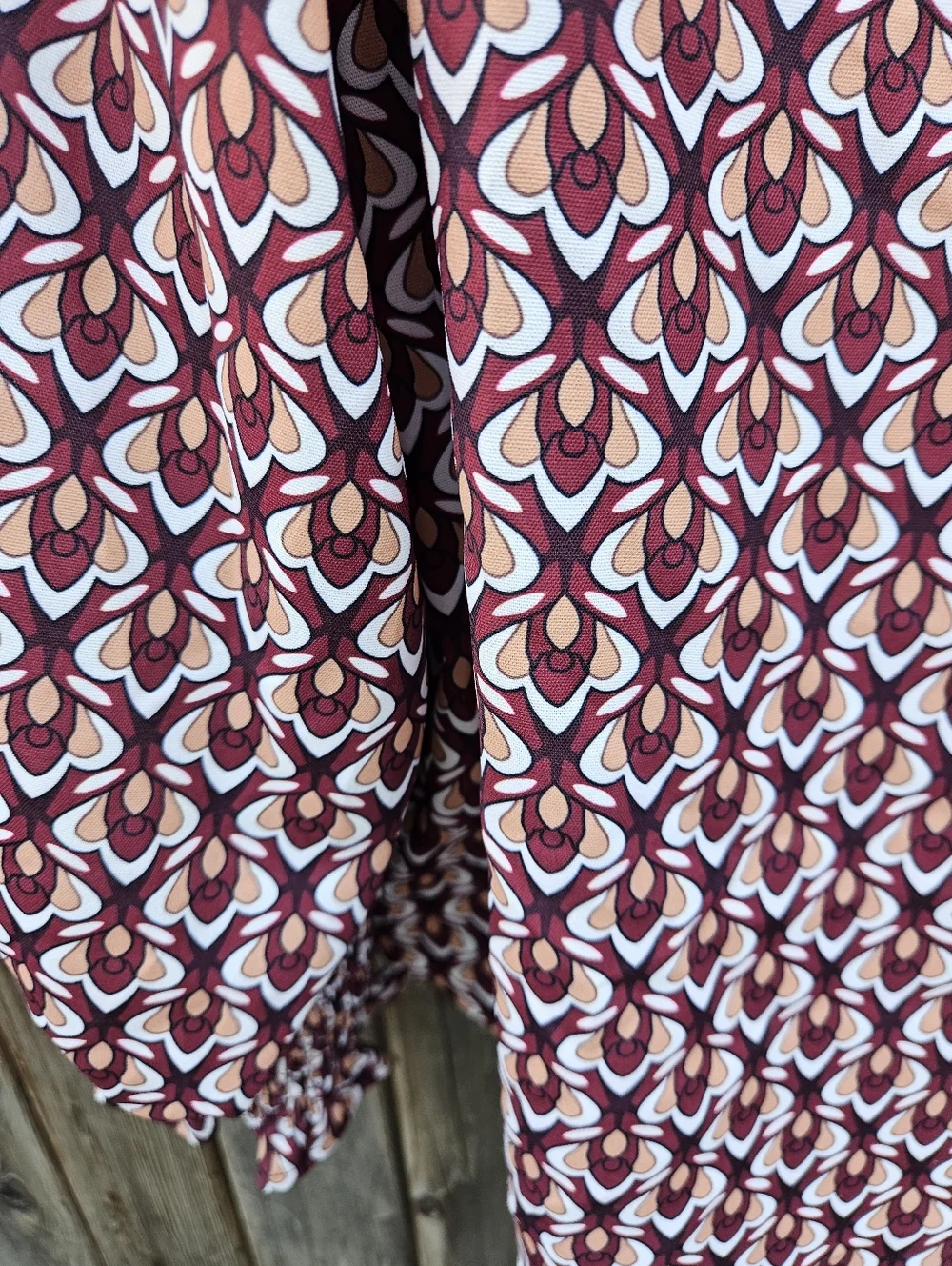 Fashion Woven Geometric Button-Front Blouse - Burgundy Women's Size XL - Picture 15 of 16